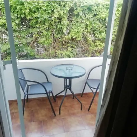 Panos Aparthotel 3*