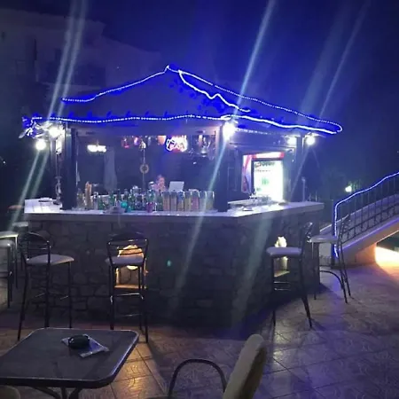 Panos